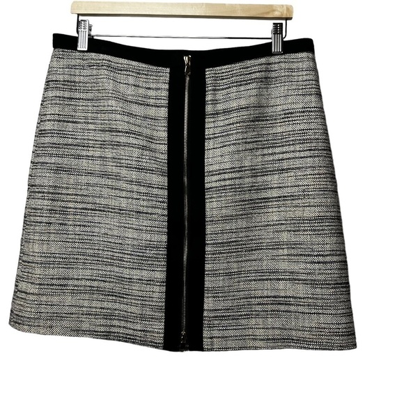 ANN TAYLOR Mini Skirt SZ 12 Grey Black Gold Accent Lined Career New Years Holida - Picture 7 of 7